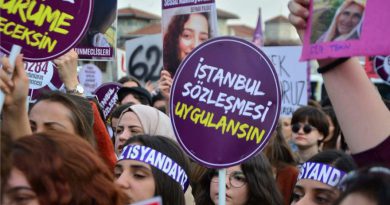 Almanya’daki Alevi kadınlar İstanbul Sözleşmesi için alanlara çıkıyor